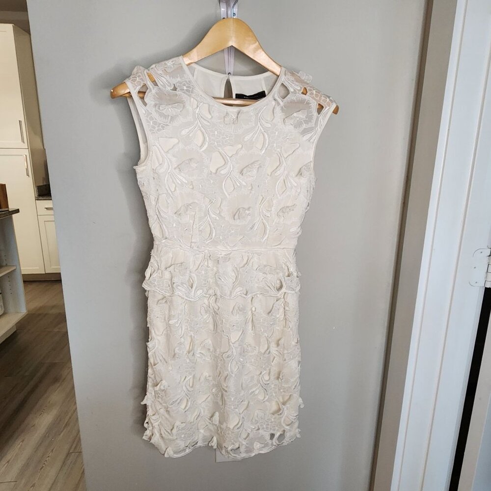 BCBG MAXAZRIA WOMEN'S SIZE SMALL SLEEVELESS WHITE COTTON COCKTAIL DRESS